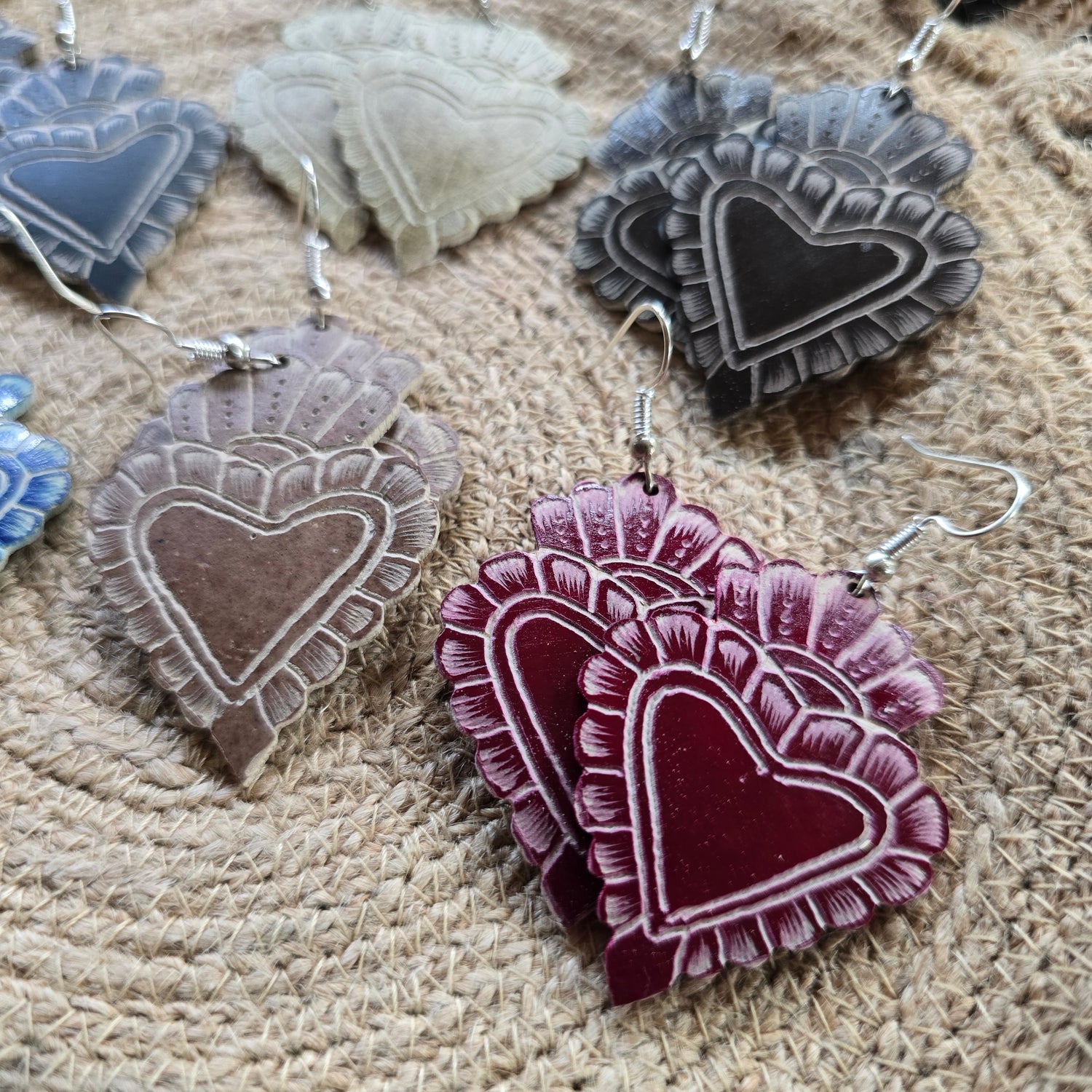 Hand-Carved Mexican Gourd Sacred Heart Earrings – Intricate Folk Art Jewelry (2 inches)