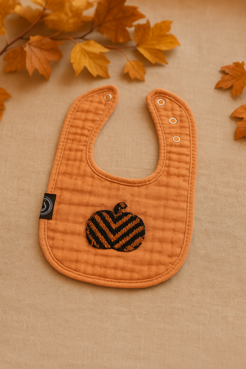 Piñata Bib Baby to Toddler