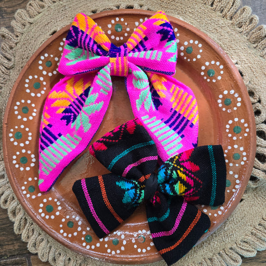 Cambaya Clip On Bows Set