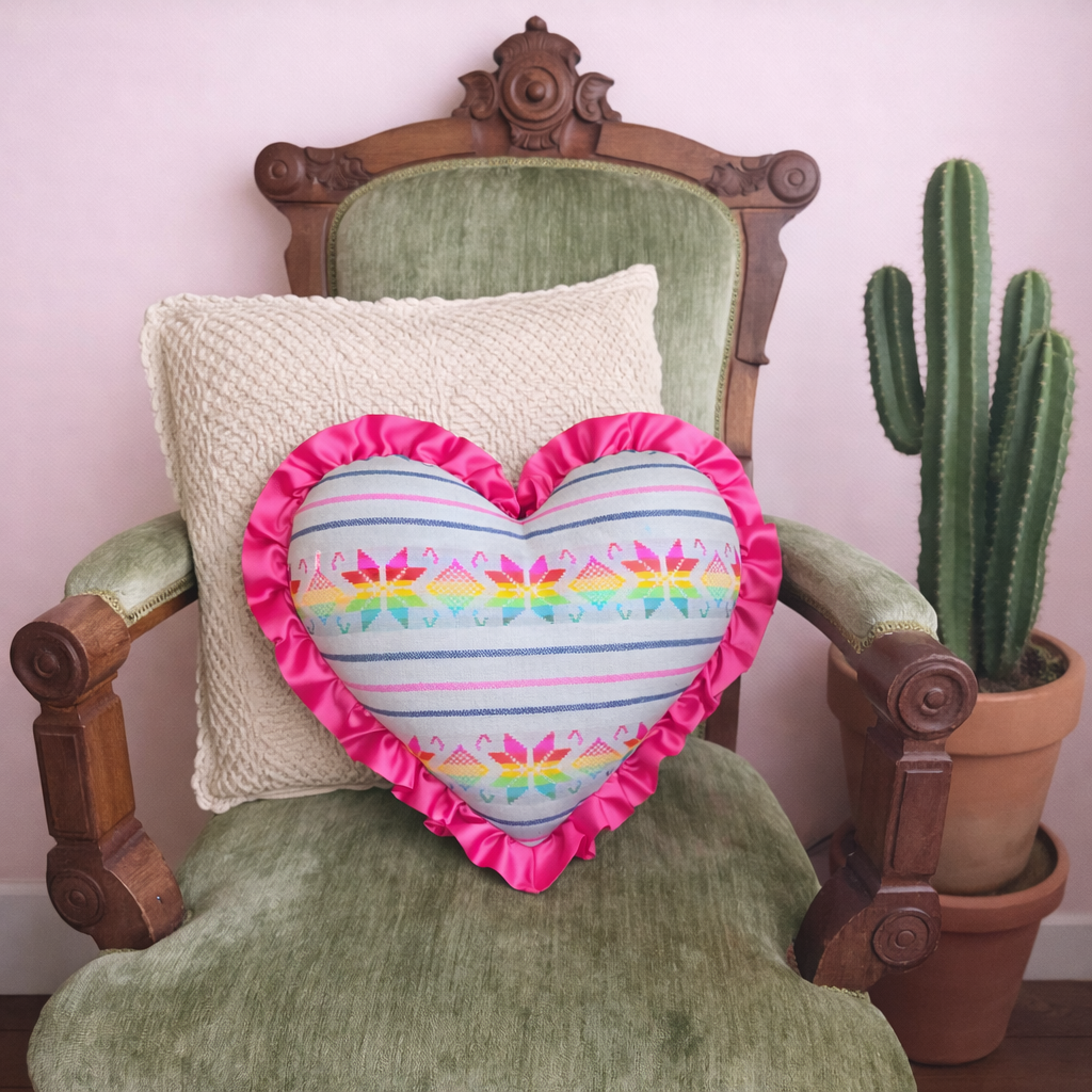 White Cambaya Heart Pillow Valentines Day