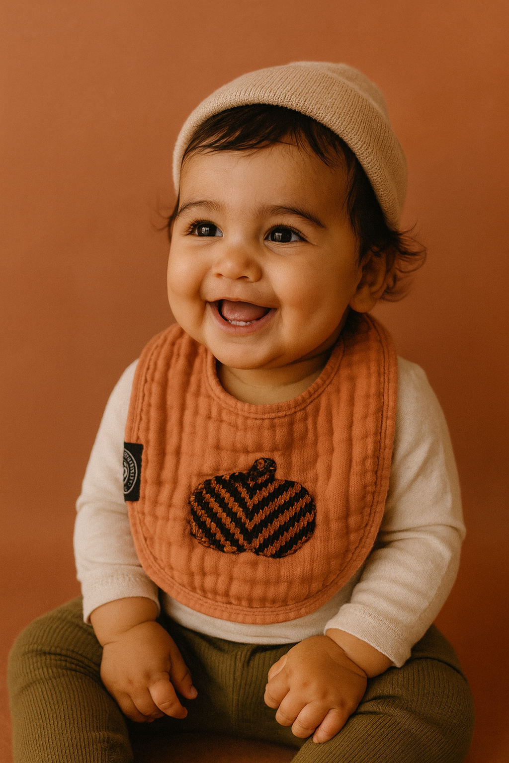 Piñata Bib Baby to Toddler